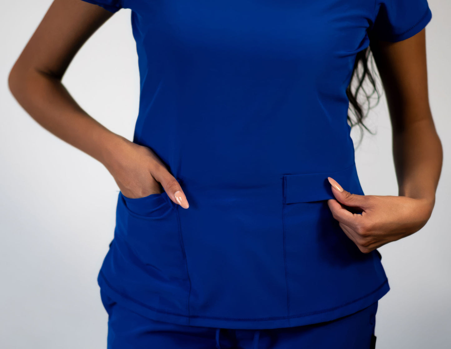 Filipina Quirúrgica Azul Rey Mujer F.W, Scrubs 600 (Uniformes Medicos)