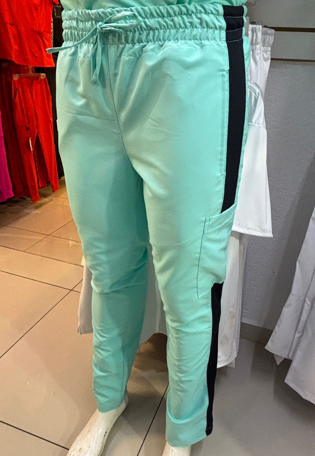Pantalón Quirúrgico 500 Unisex Basic Azul Agua Antifluido-cloro resistente Scrubs 500 FW
