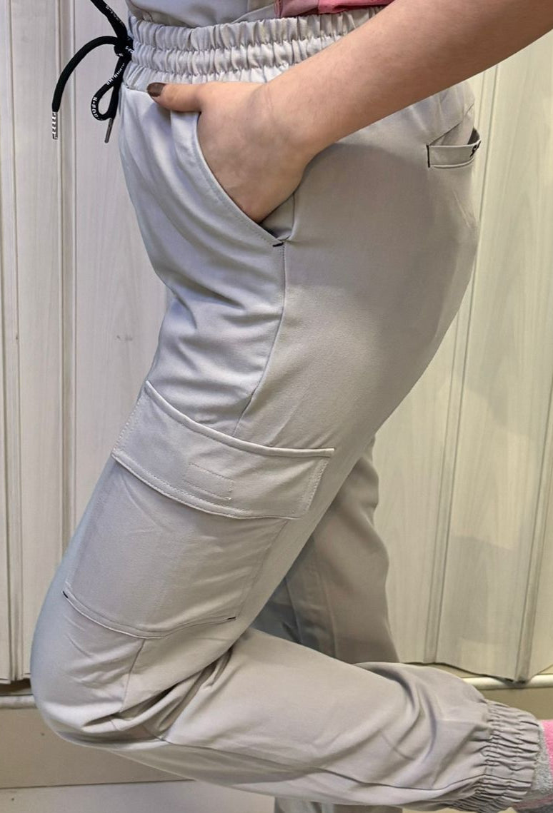 Jogger 300 Quirúrgico Gris Perla Unisex Antifluido, Scrubs