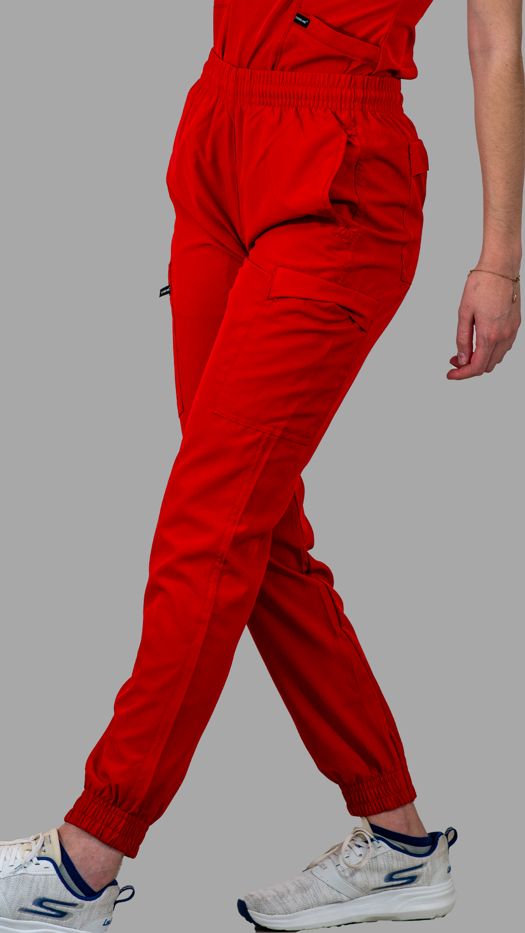 Jogger Mujer 501  6 Bolsas Rojo F.W