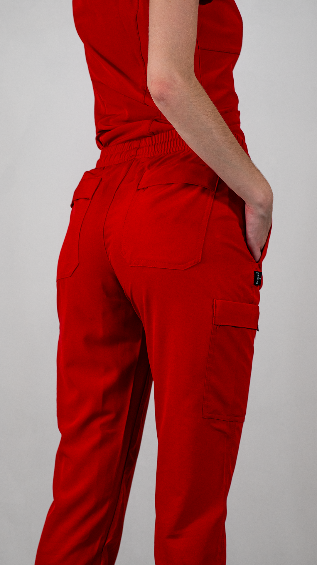 Jogger Mujer 501  6 Bolsas Rojo F.W