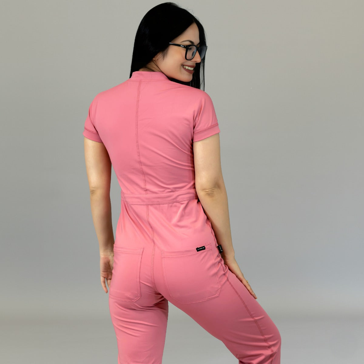 Jumpsuit Quirúrgico Mujer Estilo 945 Palo de Rosa Super Stretch Manga Corta