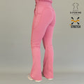 Pantalón quirúrgico 915 mujer palo de rosa con corte acampanado vista posterior
