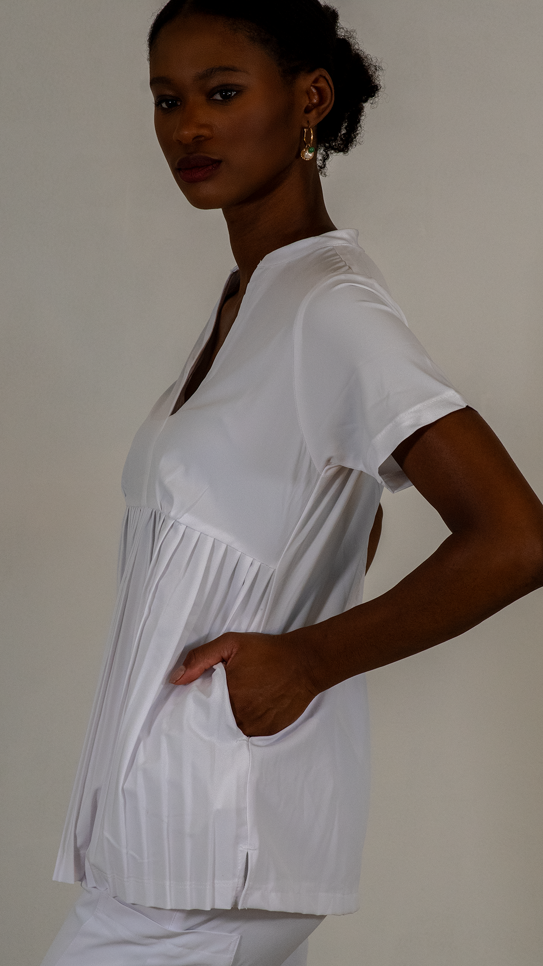 Filipina Clinica Pastelones Top 705 Blanco Maternidad Four Ways