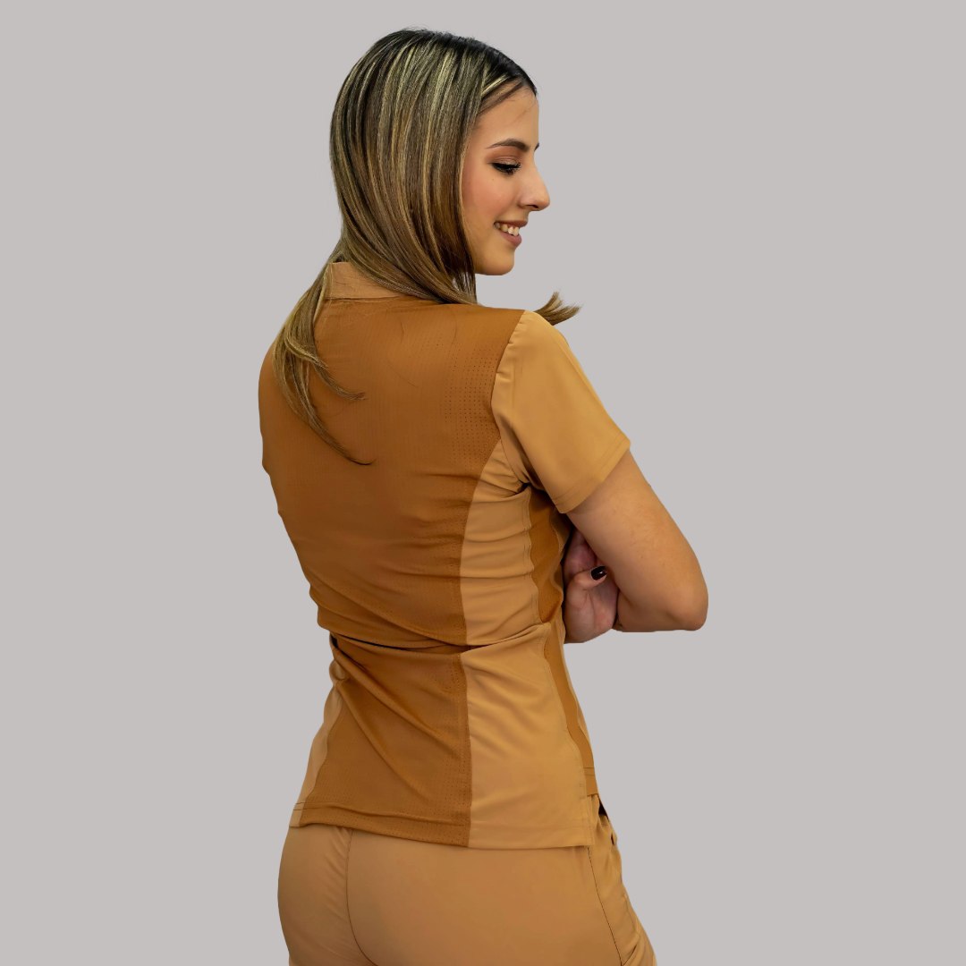 Filipina Mujer Macchiato, Scrubs 520