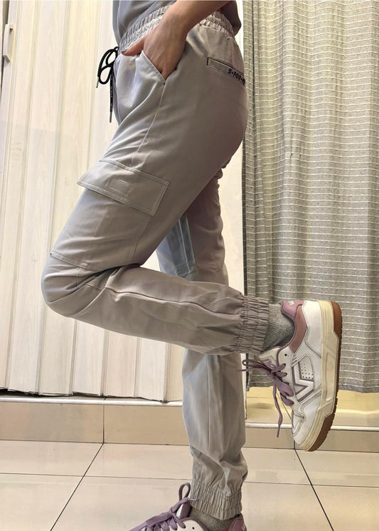 Jogger 300 Quirúrgico Gris Perla Unisex Antifluido, Scrubs