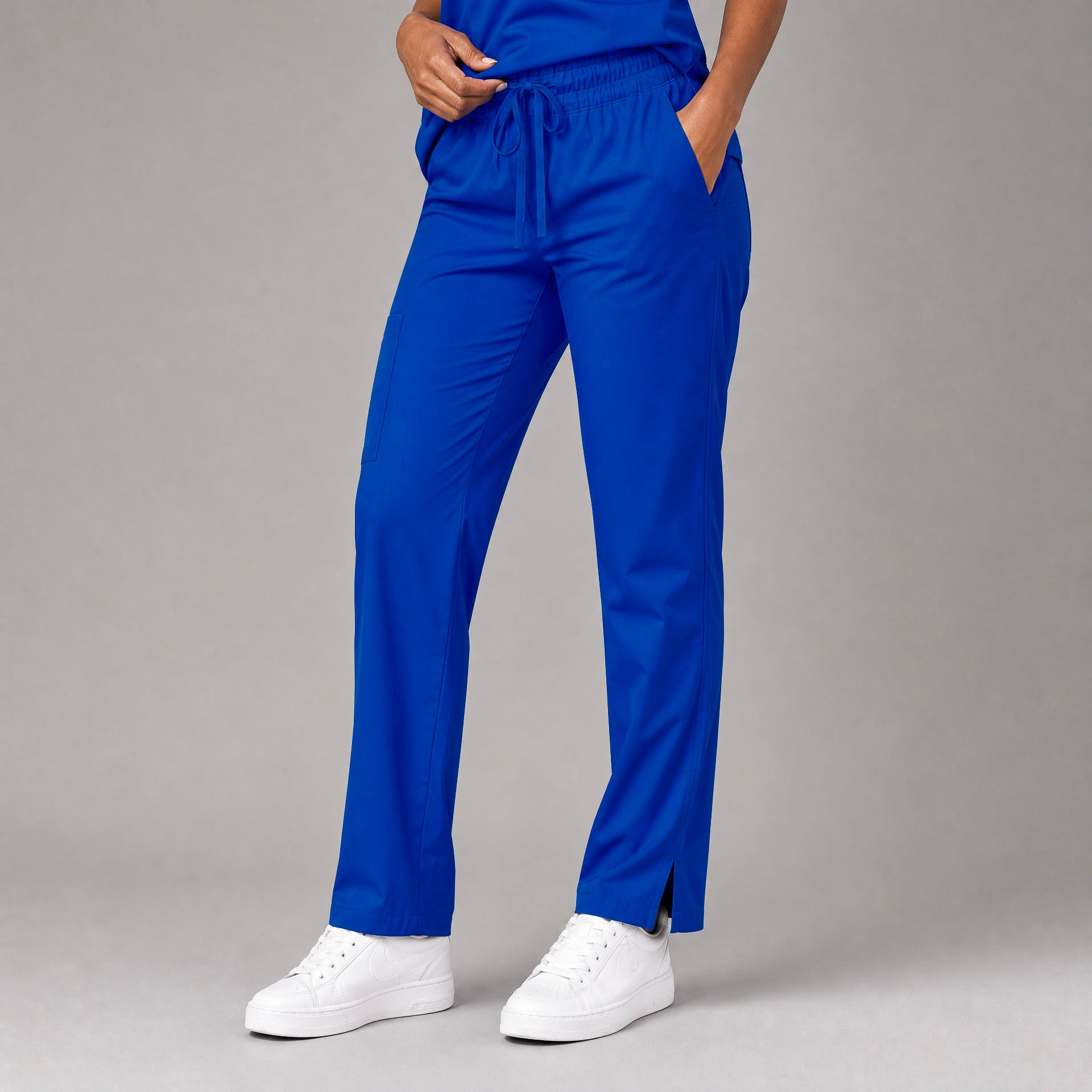 Pantalón 502 Pierna Amplia Quirúrgico Mujer Azul Electrico Antifluido Relaxed